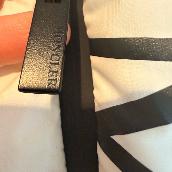 Moncler Women's Cream Puffer Jacket - Picture 4 of 8